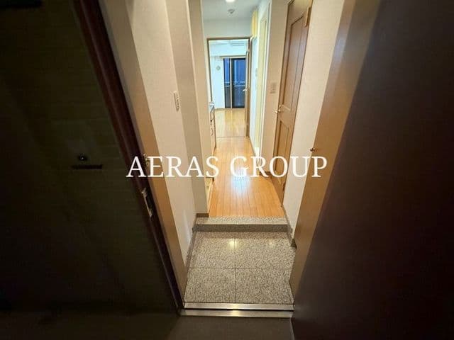 Room image 11