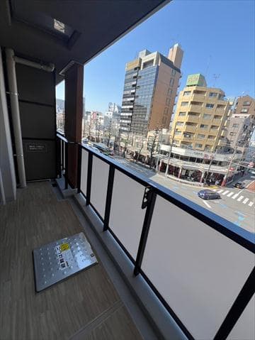 Room image 9