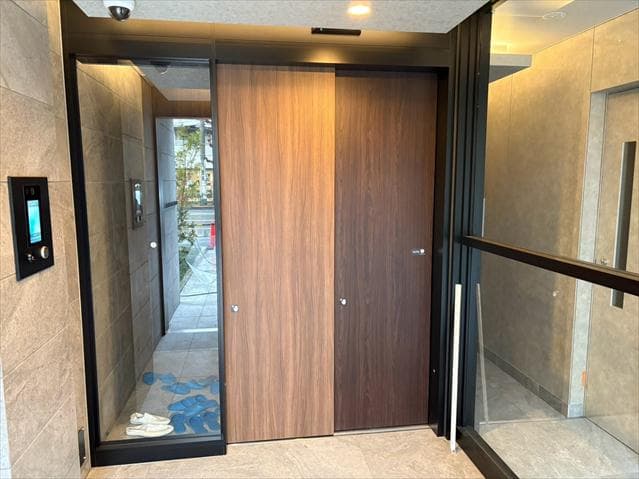 Room image 13