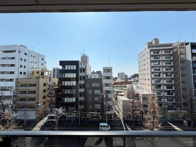 Room image 9
