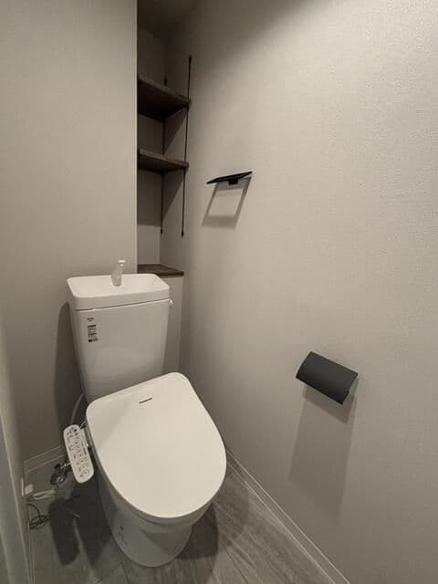 Room image 9