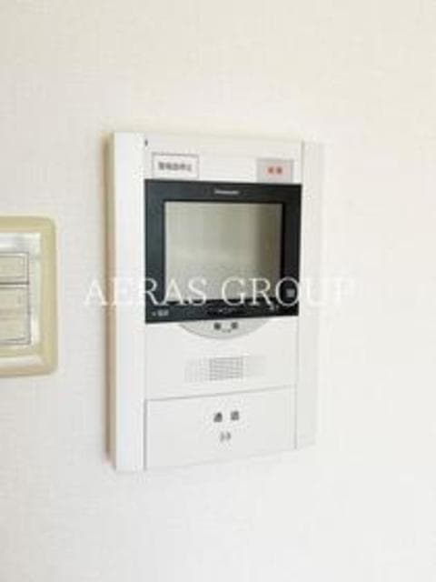 Room image 11