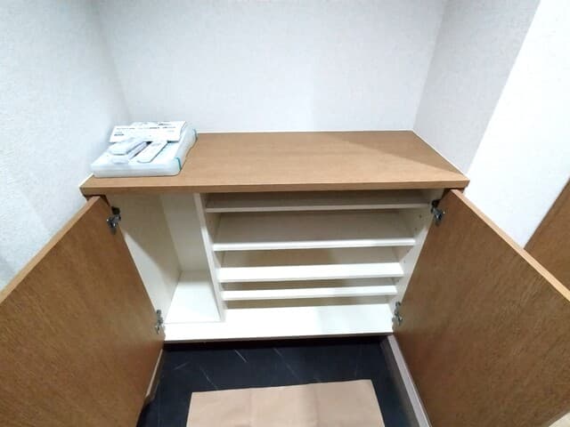 Room image 12