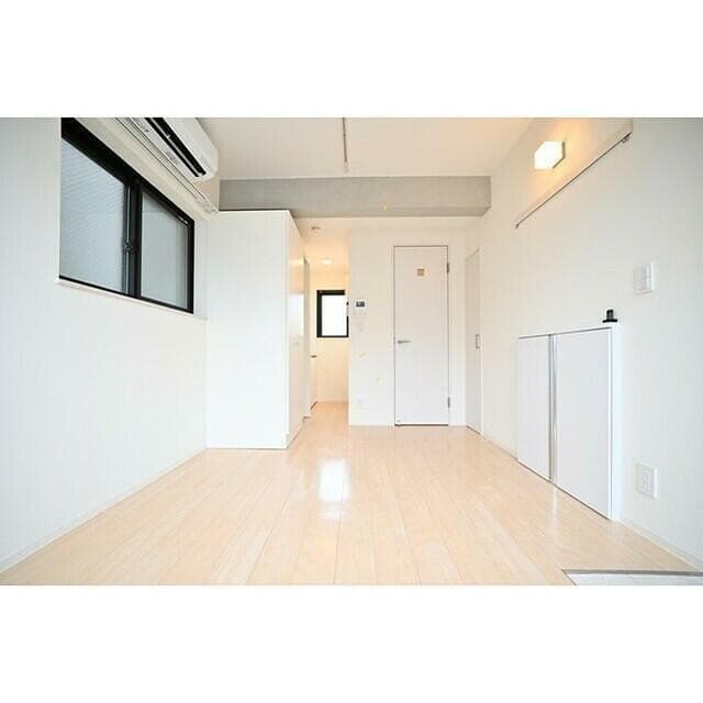 Room image 14