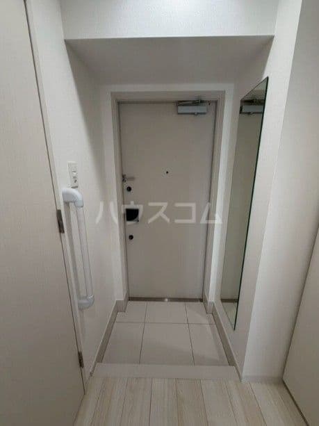 Room image 12