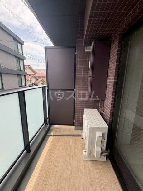 Room image 14
