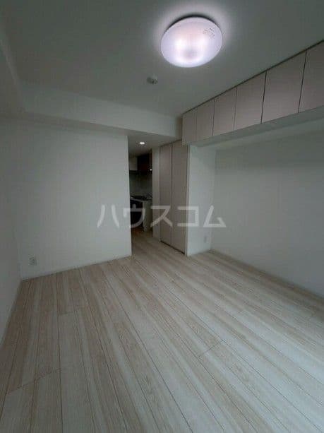 Room image 9