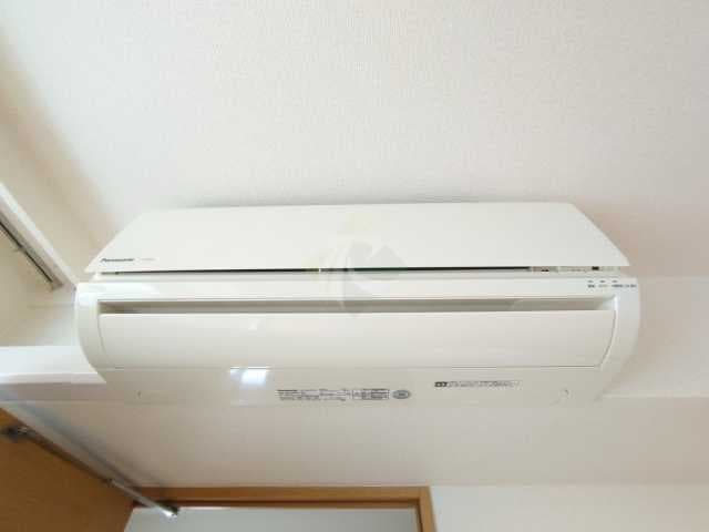Room image 12