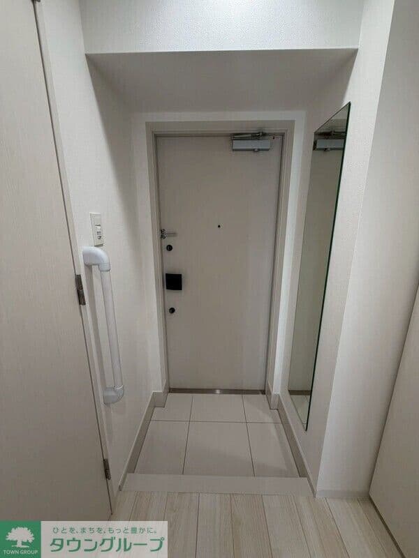 Room image 8