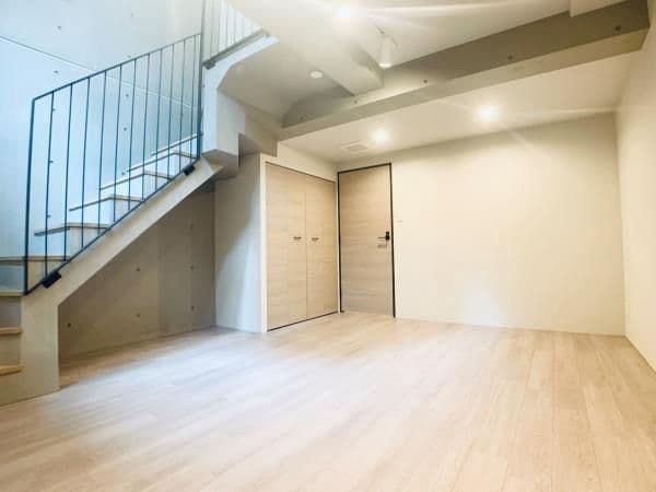 Room image 8