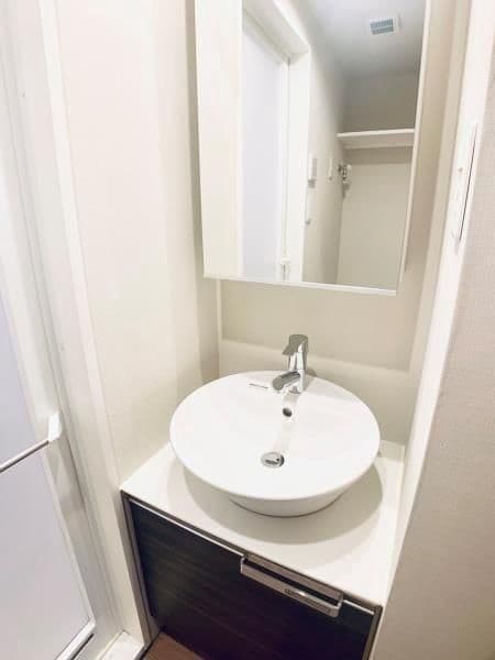 Room image 9