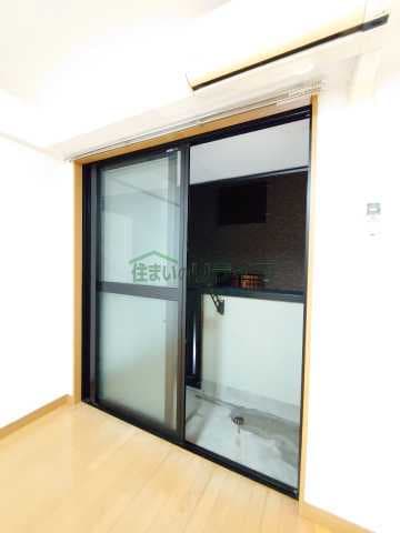 Room image 10