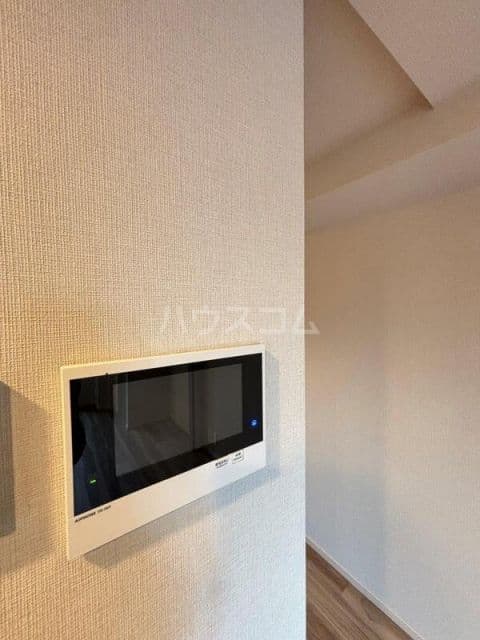 Room image 11