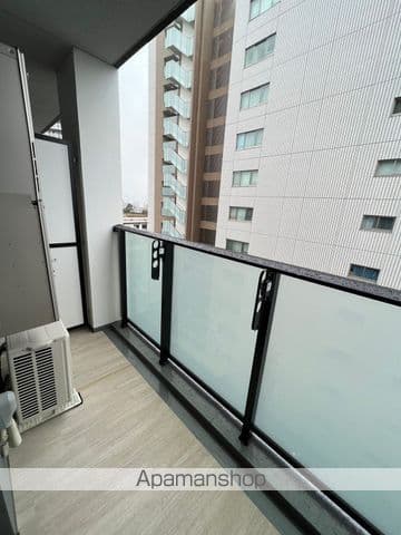 Room image 10