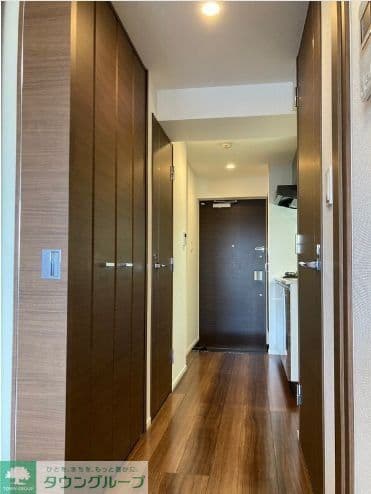 Room image 12