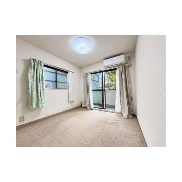 Preview interior of 06292692