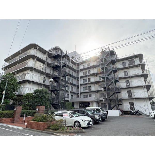 Main exterior of 06292697