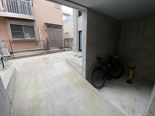 Room image 13
