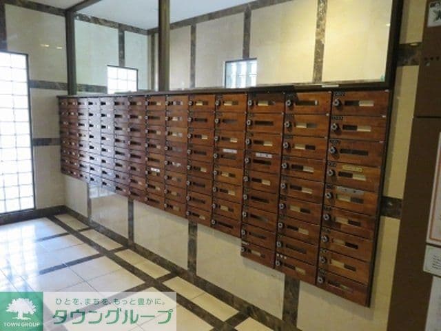 Room image 9
