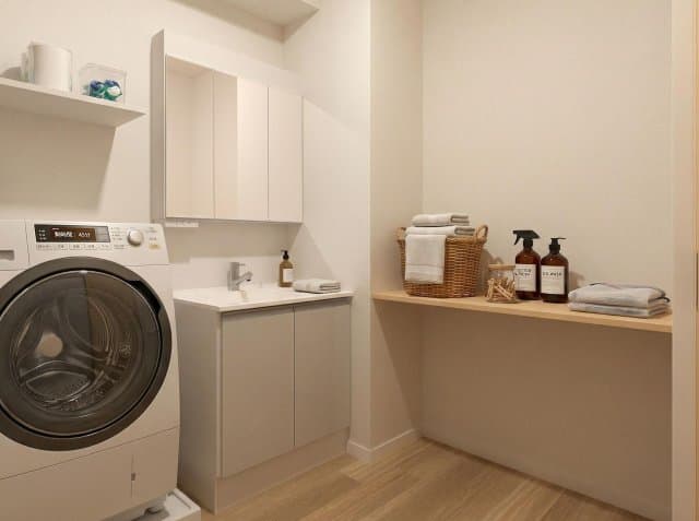 Room image 8