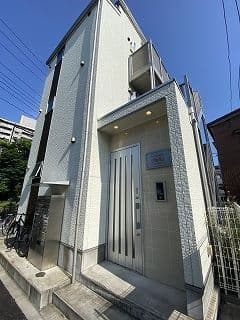 Room image 11