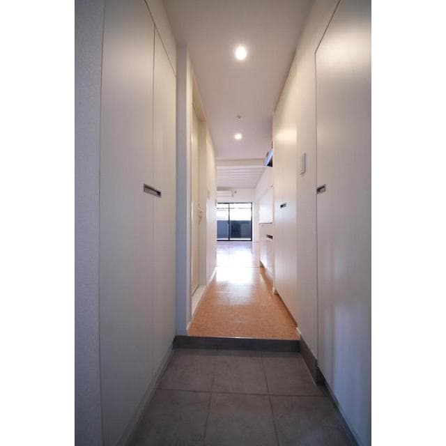 Room image 11