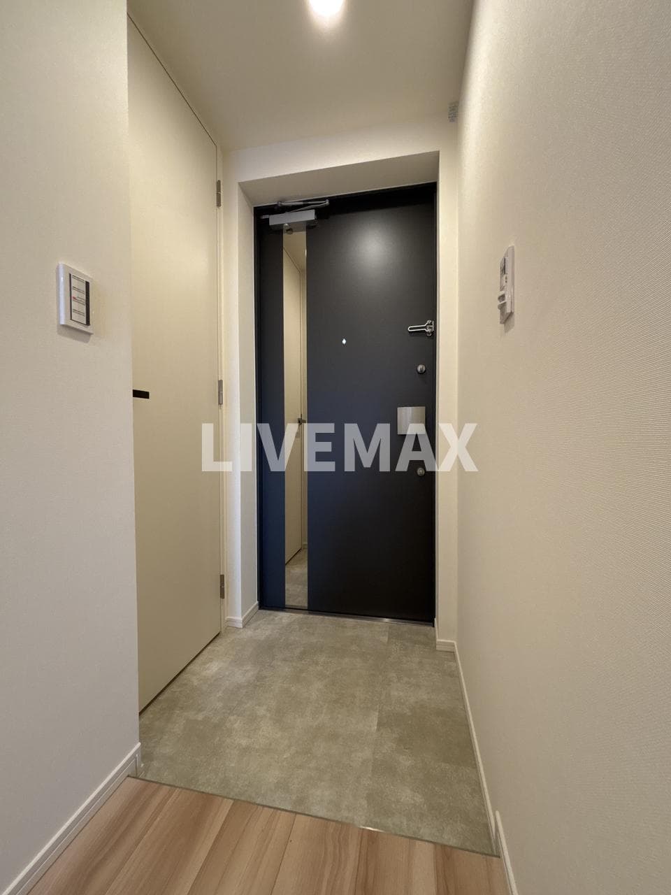 Room image 11