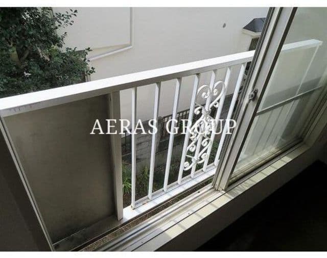 Room image 13