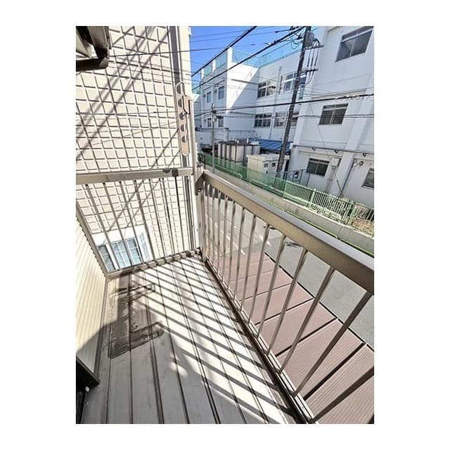 Room image 10