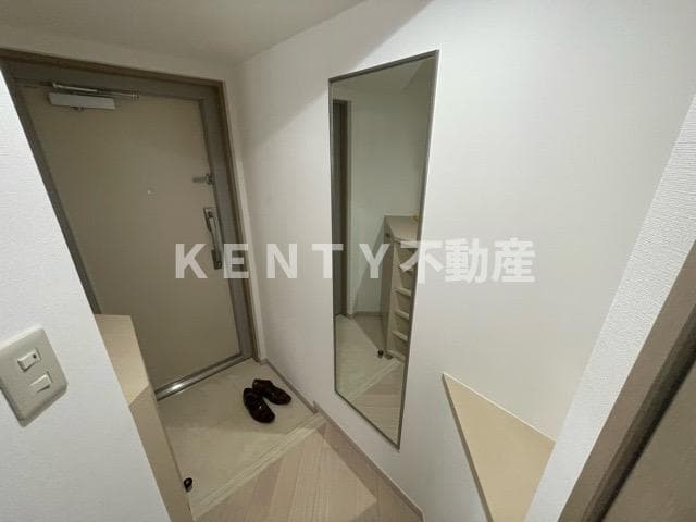 Room image 12