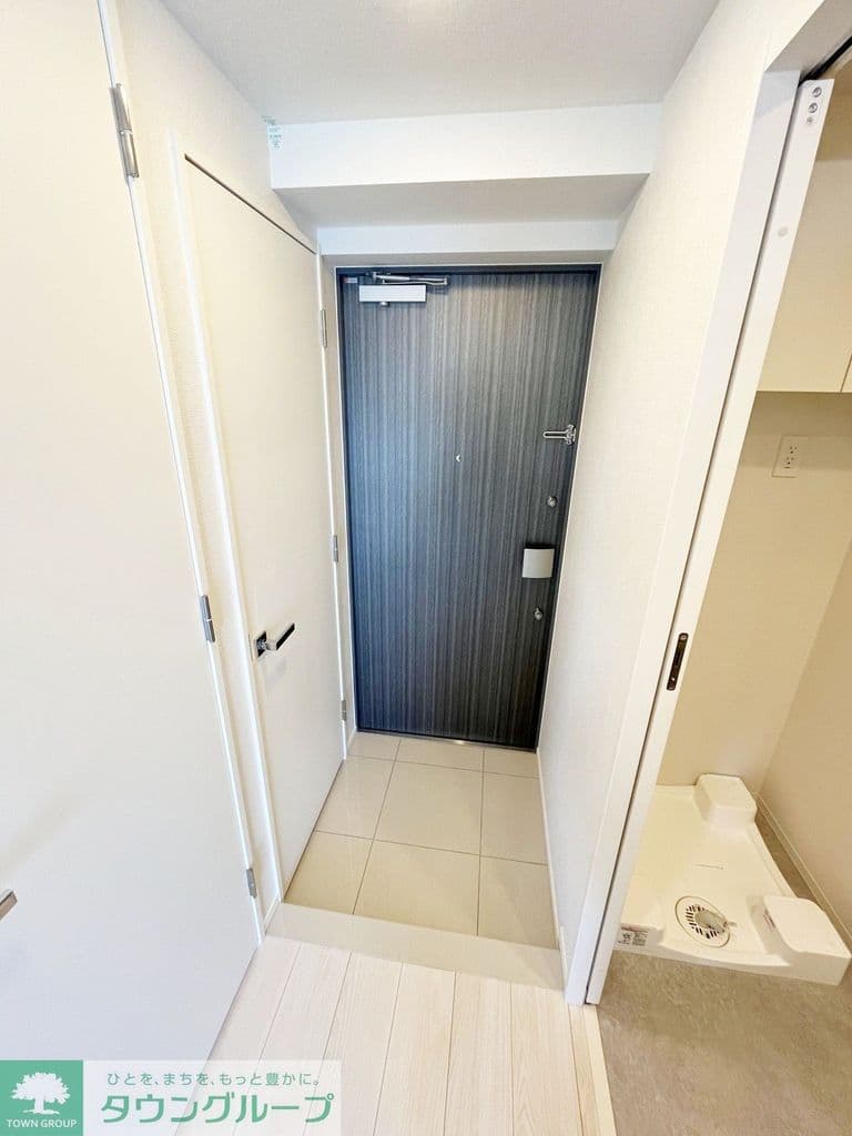 Room image 13