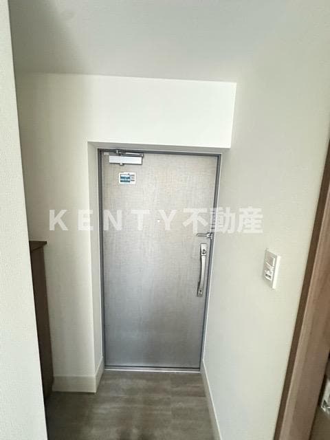 Room image 13