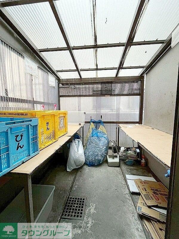 Room image 13