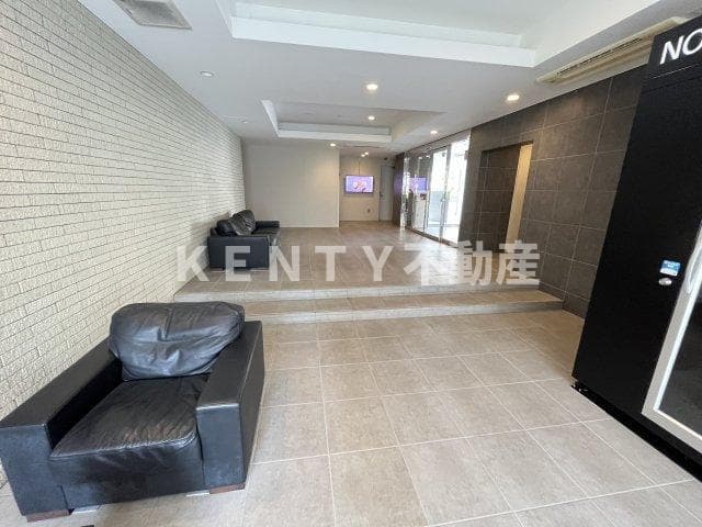 Room image 13