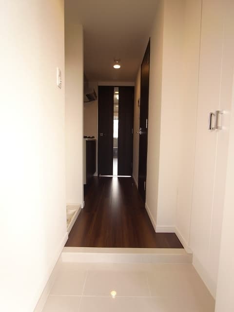 Room image 11