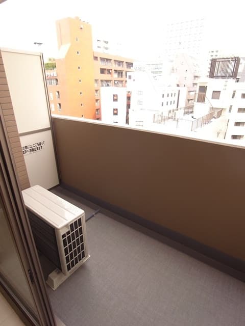 Room image 9