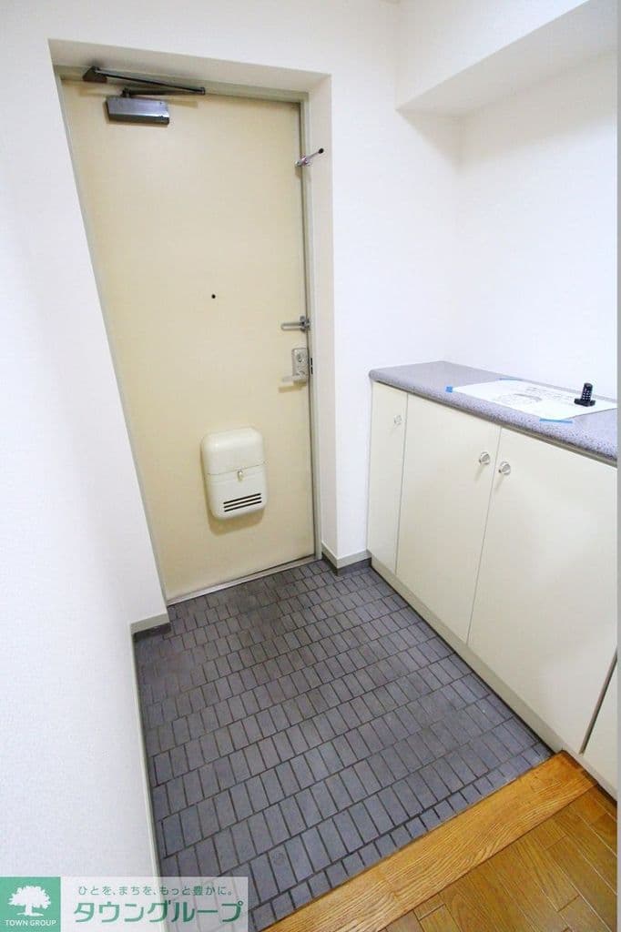 Room image 12