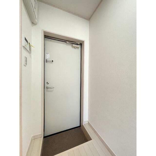 Room image 11