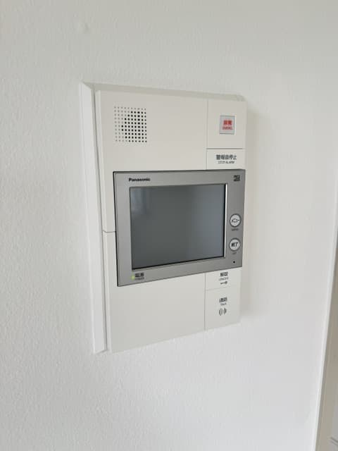 Room image 11