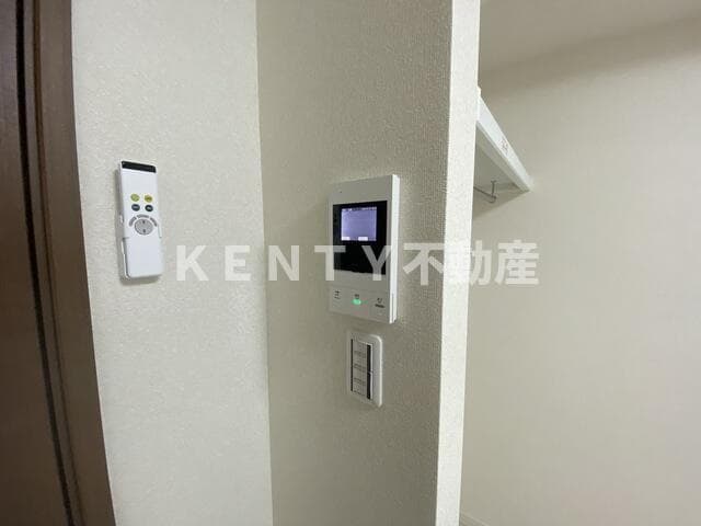 Room image 9