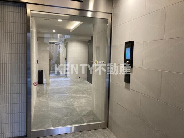 Room image 10