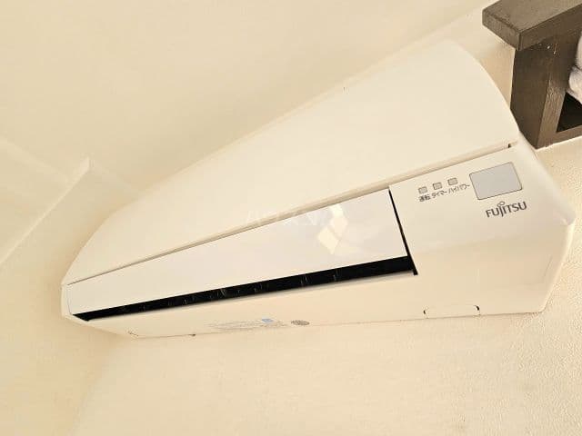 Room image 11