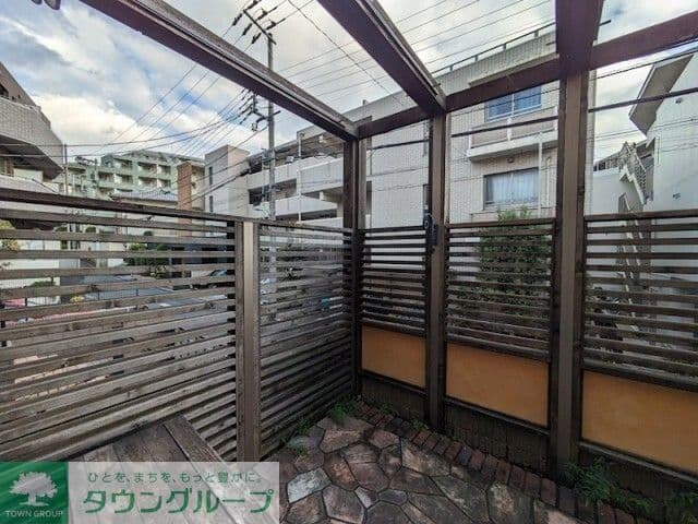 Room image 11