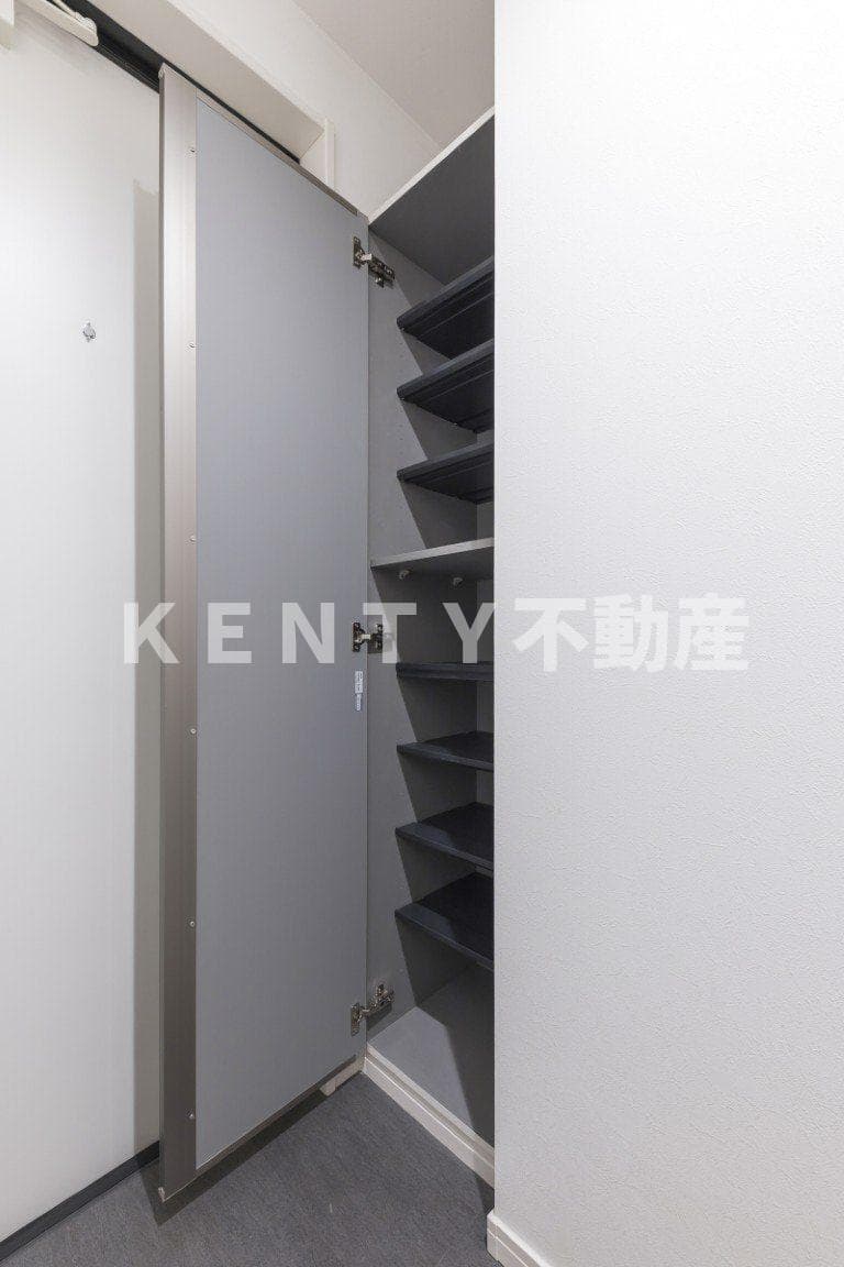 Room image 11