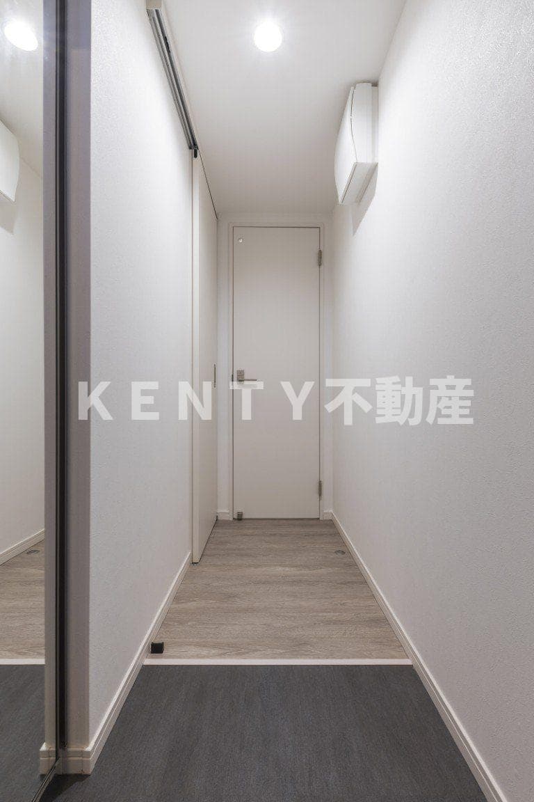 Room image 12