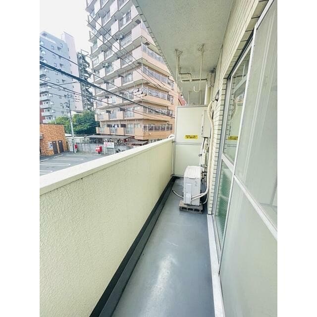 Room image 9