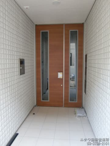 Room image 13
