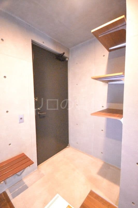 Room image 12