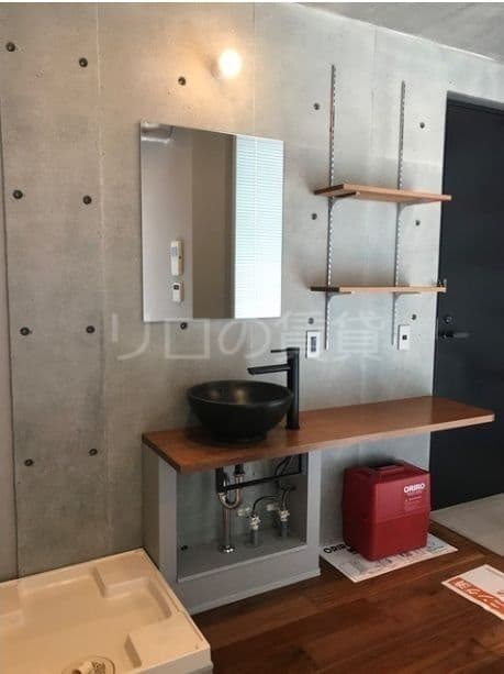 Room image 9