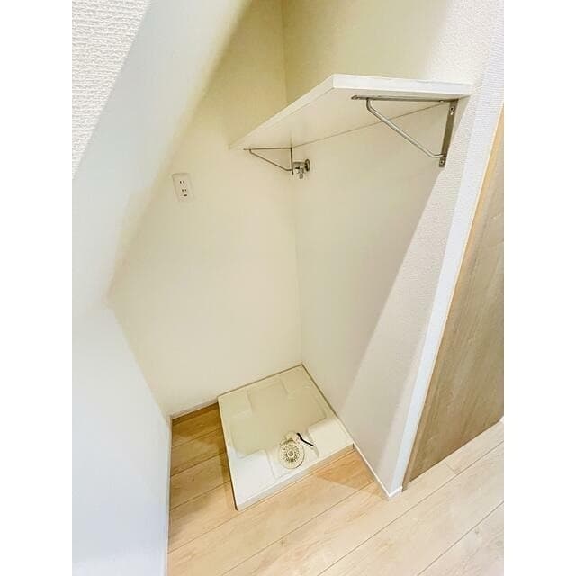 Room image 11